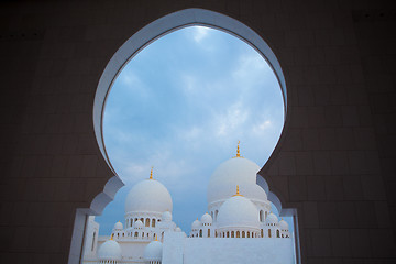 Image showing white history heritage islamic monument mosque in abu dhabi