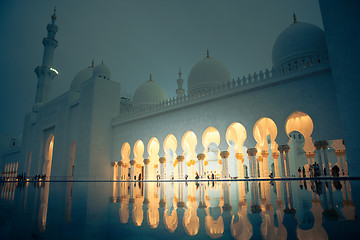 Image showing white history heritage islamic monument mosque in abu dhabi