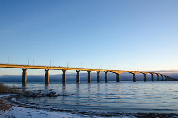 Image showing Winter morning at the bridge