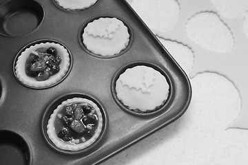 Image showing Process of making mince pies