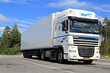 Image showing White DAF XF 105 Semi Truck Parked in Summer