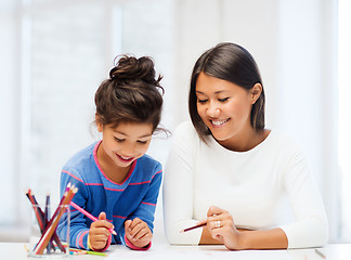 Image showing mother and daughter drawing