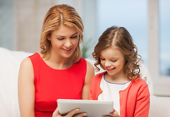 Image showing mother and daughter