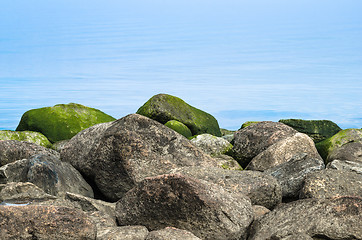 Image showing Stony coast of Baltic sea early in the morning