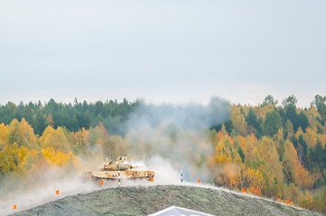 Image showing Tank T-90S shoots on hill