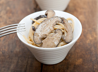 Image showing Italian spaghetti pasta and mushrooms