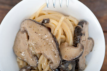 Image showing Italian spaghetti pasta and mushrooms