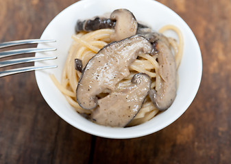 Image showing Italian spaghetti pasta and mushrooms