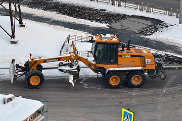 Image showing Cleaning of snow by means of special equipment.