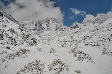 Image showing Himalayas near Kanchenjunga