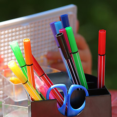 Image showing Colored marker pens 