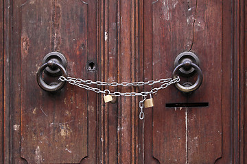 Image showing Chain and padlocks