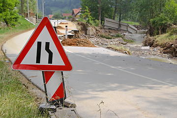 Image showing Road narrows