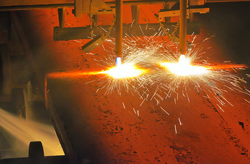 Image showing Gas cutting of the hot metal