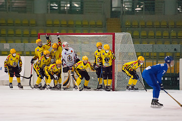 Image showing SKA team on the gate