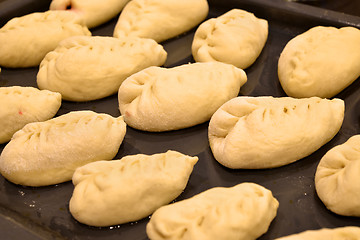 Image showing Cakes on a tray