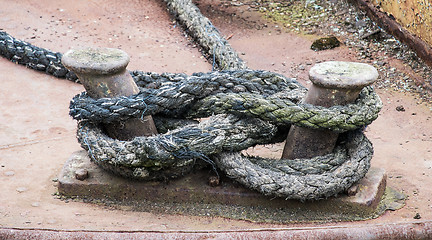 Image showing old mooring rope