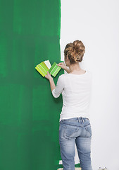 Image showing Women looking for green hue