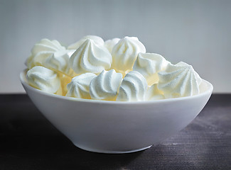 Image showing bowl of meringue cookies