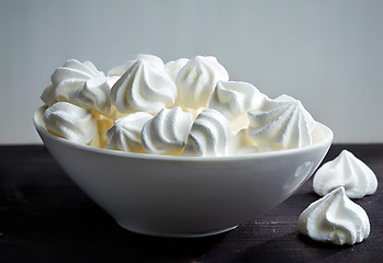 Image showing bowl of meringue cookies