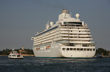 Image showing Cruise liner