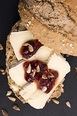 Image showing bread served with camembert and cranberry