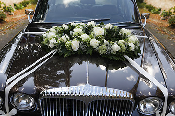 Image showing black wedding car