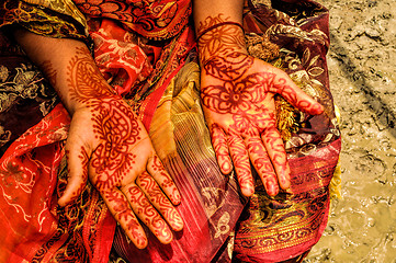 Image showing Henna on brides hands