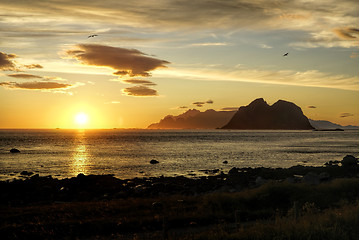 Image showing Sunset over the ocean