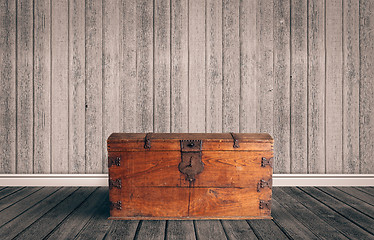 Image showing Treasure chest on a wooden floor