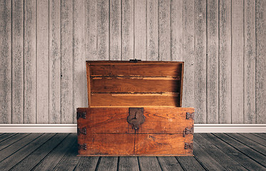 Image showing Chest in wood on the floor