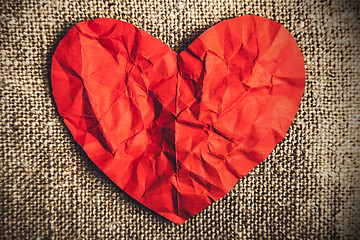 Image showing heart of red paper 