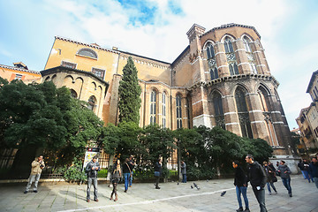 Image showing People in front of Basilica dei Frari