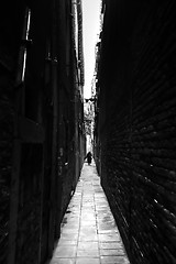 Image showing Narrow street in Venice bw