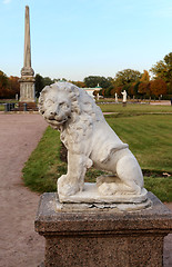 Image showing statue in the park 