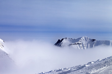 Image showing Ski slope in fog