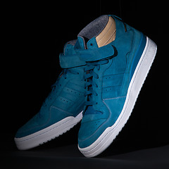 Image showing Picture of a pair of blue trainers