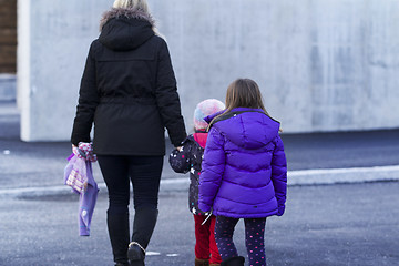 Image showing Mother and Daughters