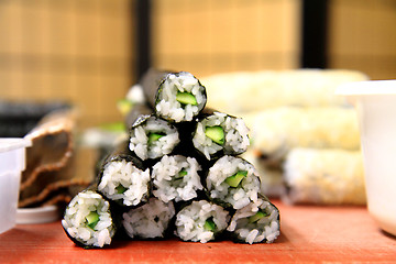 Image showing rice rolls with cucumber