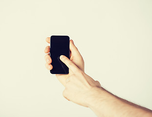 Image showing man with smartphone