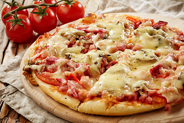 Image showing freshly baked pizza