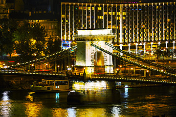 Image showing The Szechenyi Chain Bridge in Budapest