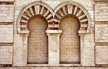 Image showing Double niche in old house in Cadiz
