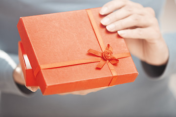 Image showing Woman with gift box