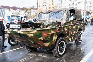 Image showing Floating car GAZ-46 before parade