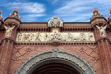 Image showing triumphal arch in Barcelona