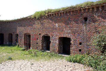 Image showing Wall of fort