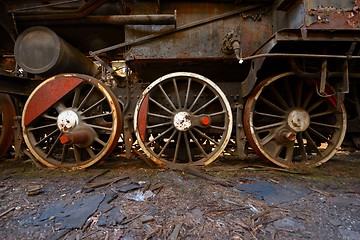 Image showing Wheels of an old train