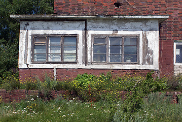 Image showing Windows of ol brick house