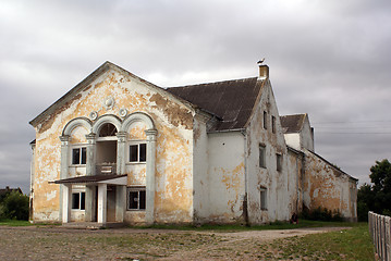 Image showing Old mansion
